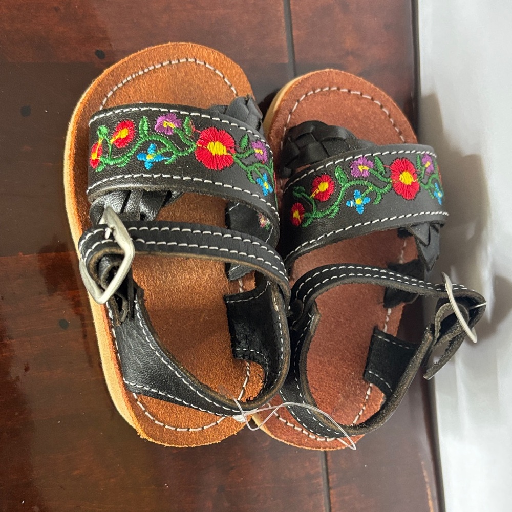 Kids Black Sandals with Floral Embroidery